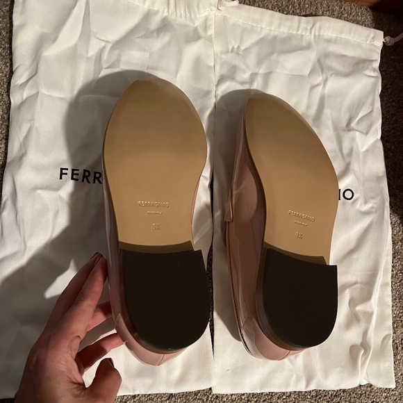 Ferragamo pink gancini loafers - Picture 4 of 13